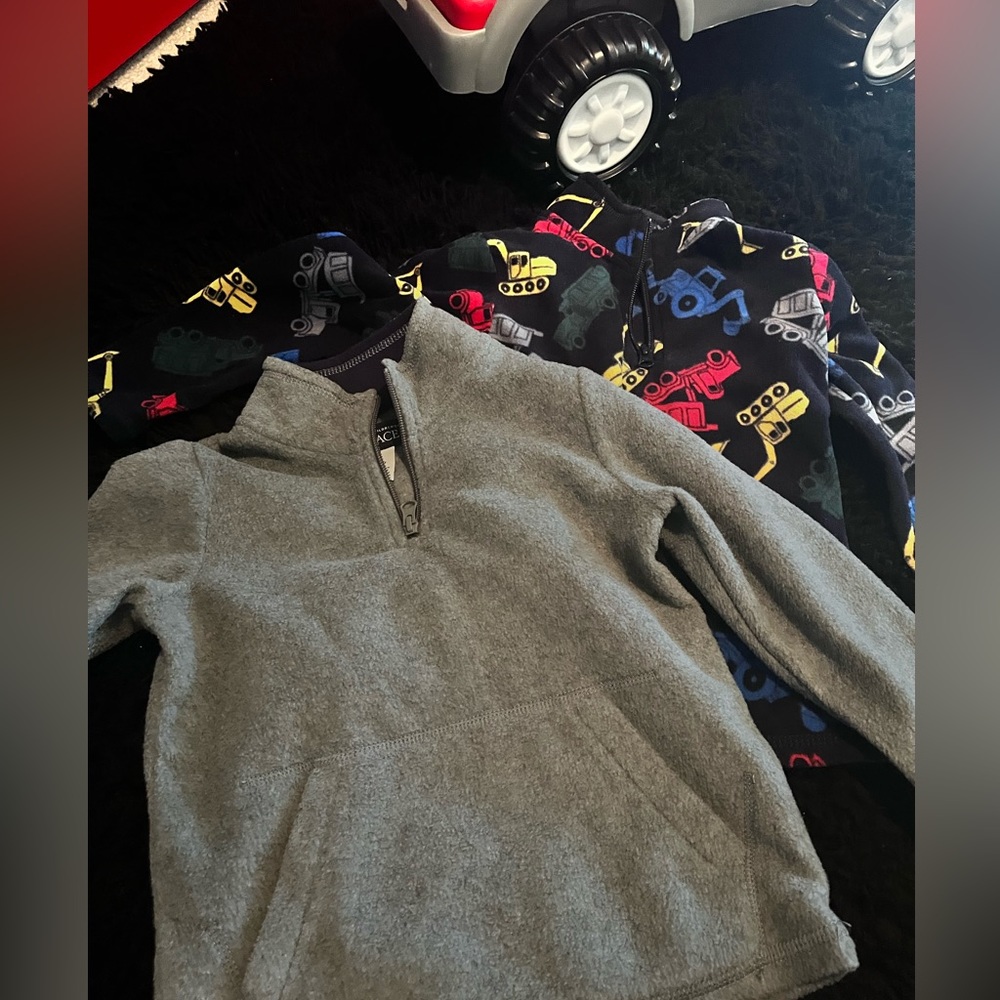 Children’s place pullovers. Size 5T.